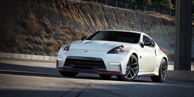 2017-nissan-370z-coupe-nismo-pearl-white.jpg