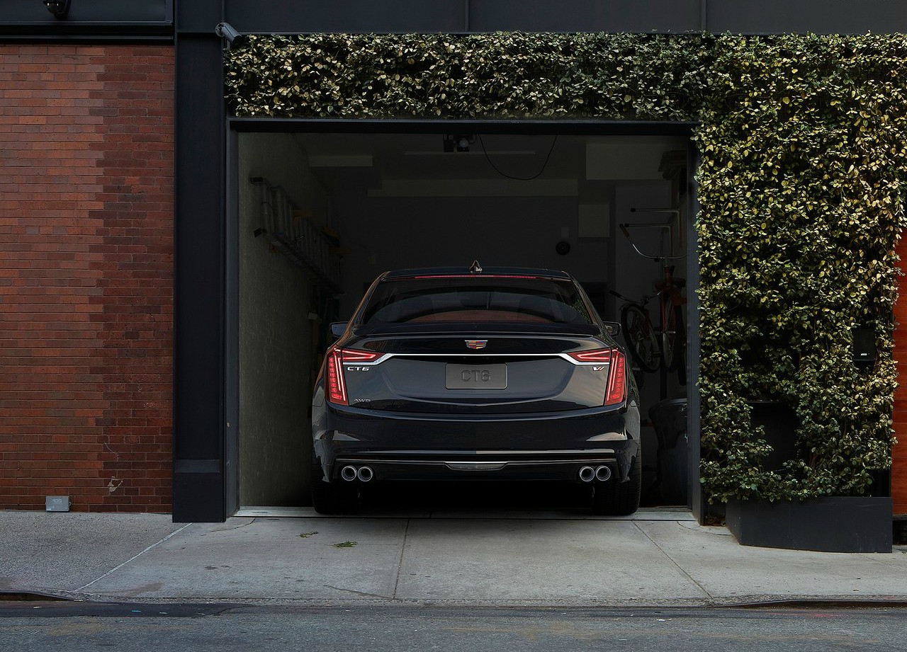 Updated-2019-Cadillac-CT6-V-Sport-rear.jpg